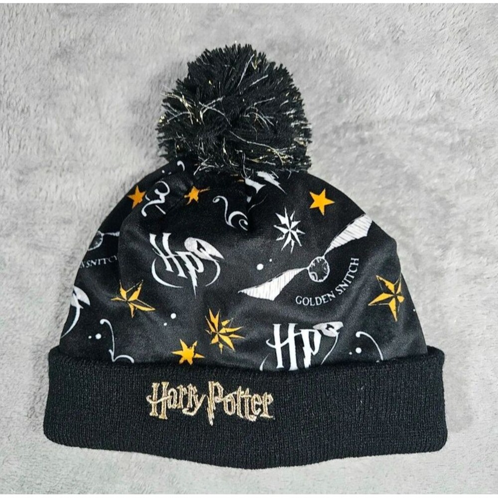Harry Potter Pom Beanie Hat Black Gold Hogwarts HP One Size Winter Cap